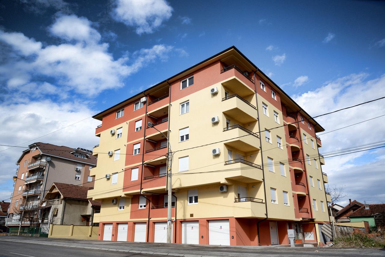 Апартаменты "Sonja Apartman" Ягодина Экстерьер фото